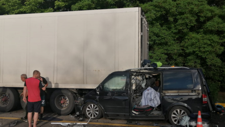 Стала известна причина ДТП в Павловском районе, где погибла семья и пострадали три ребёнка
