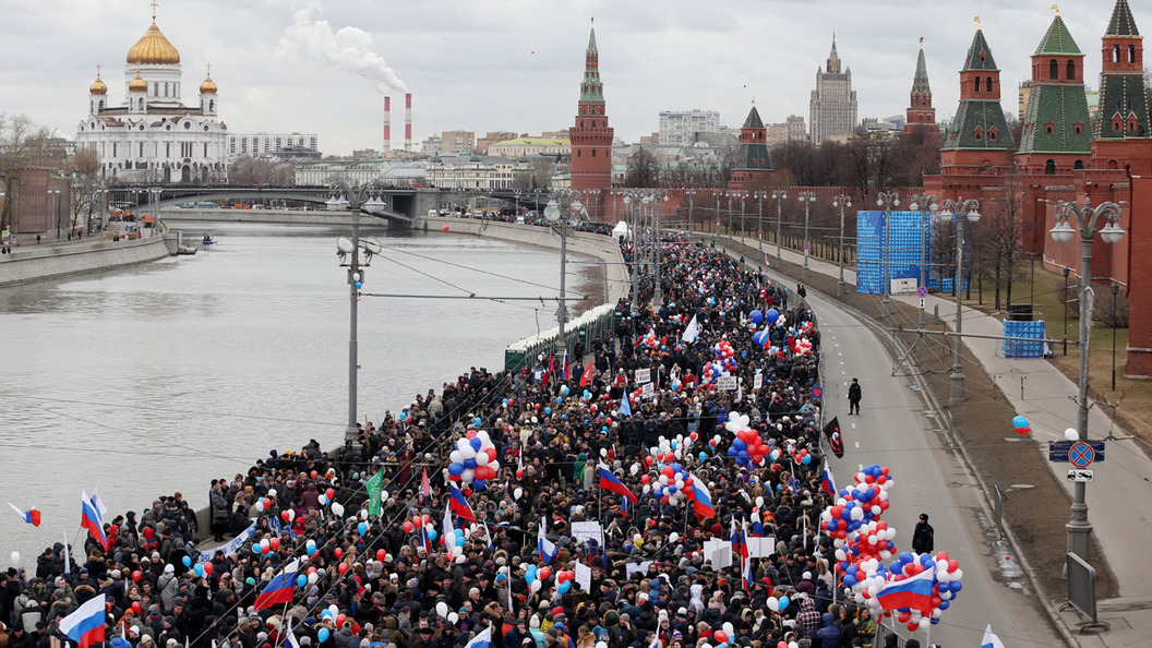 Москва участники. Митинг у Кремля. Митинг на Васильевском спуске. Концерт на Васильевском спуске. 2008 Году на Васильевском спуске.