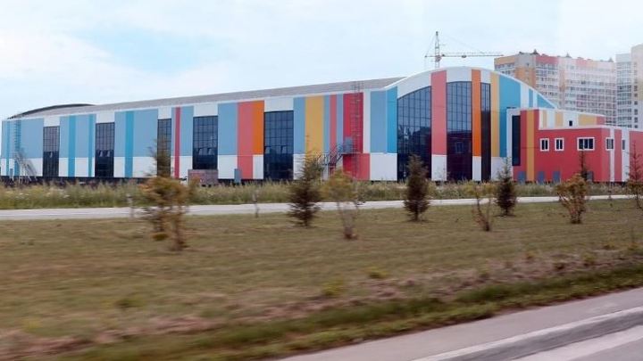 Илья Середюк показал фотографии строящегося теннисного корта в Кемерове