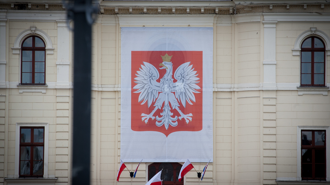 Польша намерена требовать у России репарации за освобождение от немецких нацистов Польша намерена требовать у России репарации за освобождение от немецких нацистов