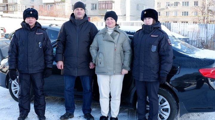 В Курганской области полицейские вернули машину владелице через 11 лет поиска