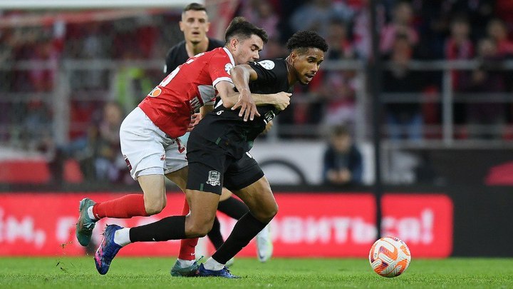 ФК Краснодар уступил Спартаку в ожесточённой борьбе