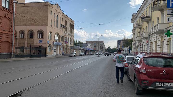 В Самаре в преддверии выборов губернатора и Дня города убирают улицы