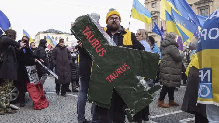 Германия официально подтвердила передачу Украине дальнобойных систем вооружения