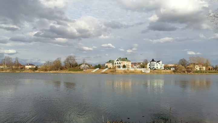 Атака дронов, выгодные паспорта для релокантов и кто виноват в воде с хлоркой: главное к утру 13 м