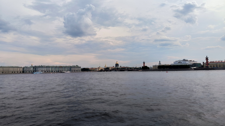 Скандинавский антициклон порывистым ветром понизит температуру в Петербурге