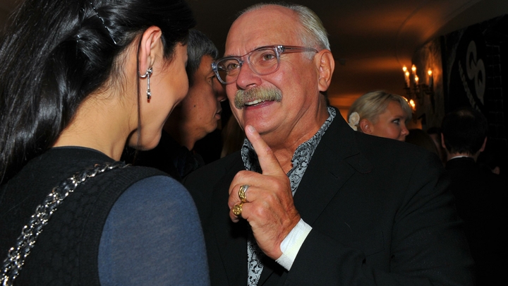 Никита Михалков сдал заказчиков Навального: Вы за что отравили нашего безработного блогера?