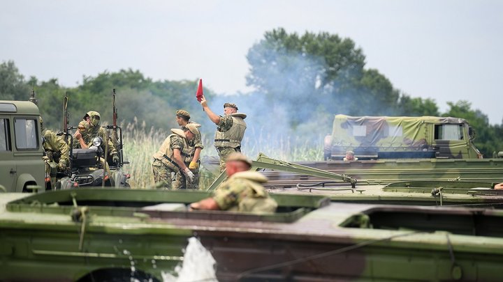 Россия отправила войска к границе Белоруссии - ответила на провокации