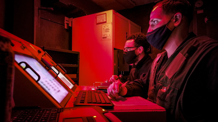 Захвачено по приказу Ирана: Нетаньяху возмутило ЧП с судном в Красном море