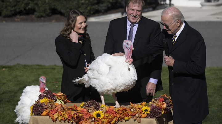 Байдена пригласили в Воронежский дом престарелых: Понаделали делов - пора отдыхать