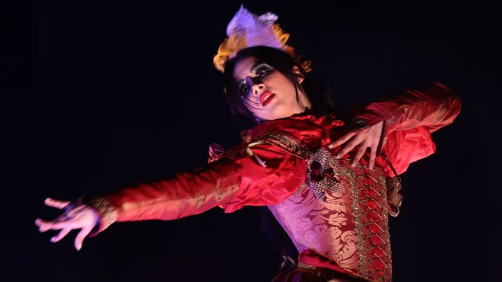 Пульсация эпохи на сценах Петербурга: Стартовал фестиваль Dance Open