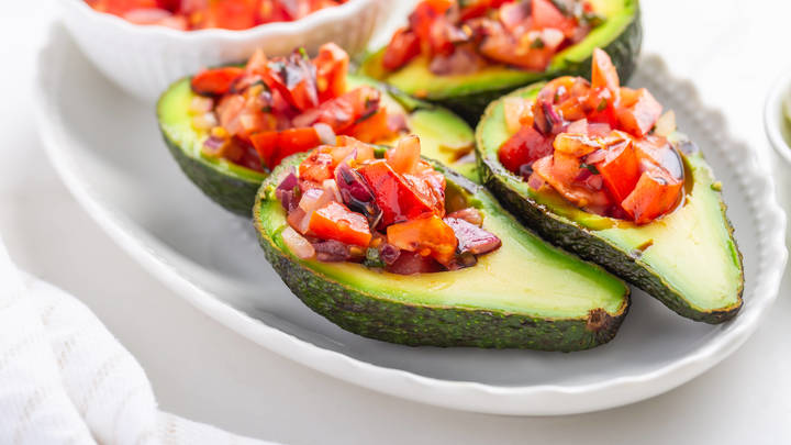 Адептам диет посоветовали действенный способ сбросить вес: О пользе читмила рассказала диетолог