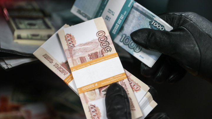 Житель Самары потерял 2,5 млн рублей в командировке в Кемерове