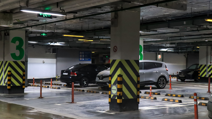 Подземный паркинг у Екатеринбург Арены хотят сдать в аренду за 3 миллиона рублей