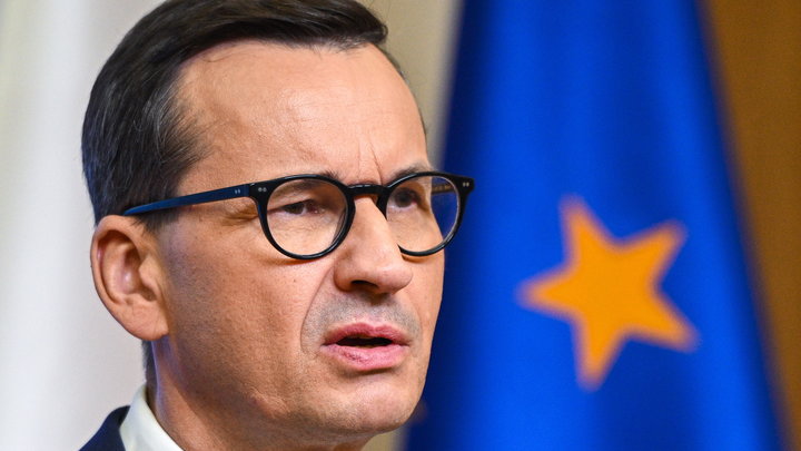 Нужно описать варварство немцев: Моравецкий снова требует от Германии денег