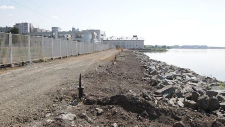 В Челябинске на набережной озера Смолино планируют восстановить маяк