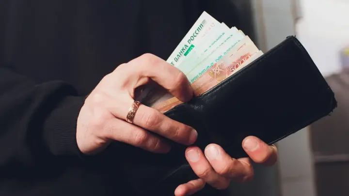 «Не цена, а цель»: юрист Хаминский объяснил, как отличить подарок от взятки