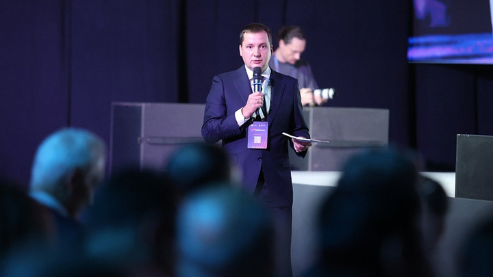 Александр Цыбульский рассказал о роли кадров в формировании инвестпривлекательности территорий
