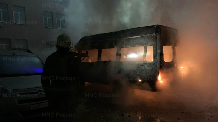 Два автомобиля сгорели за выходные в Ивановской области