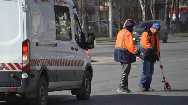 Дорожники начали наносить разметку на центральные и магистральные улицы Иванова