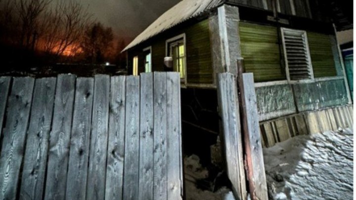 Тела четырех человек с огнестрельными ранениями найдены в частном доме в Мирном