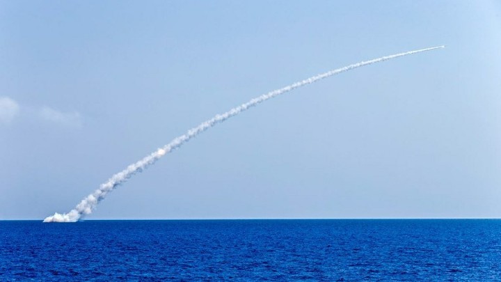 Русские ракеты не кончатся. Производство оружия в России продолжается, несмотря на санкции - NYT