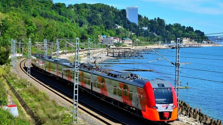 В Сочи для сотрудников гостиниц ввели дополнительный утренний рейс электрички