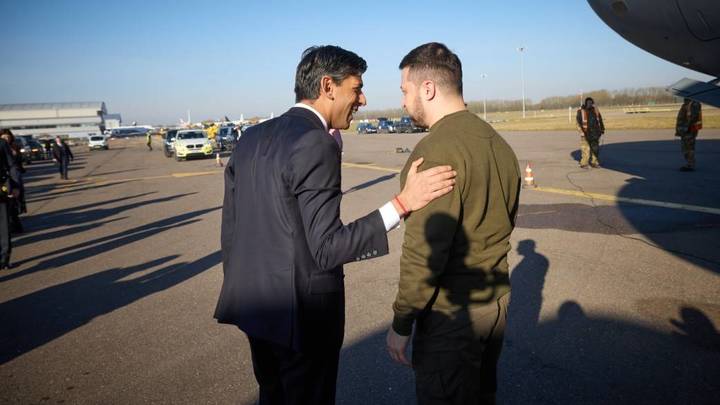 Ракеты опаснее самолётов: Смысл визита Зеленского в Европу объяснил полковник