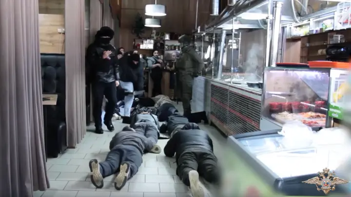 Под Владимиром накрыли подпольную фабрику шоколада, полную нелегальных мигрантов