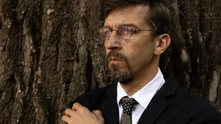 Актер сериала «Хирург» трое суток не выходил на связь, дверь вскрыли спасатели