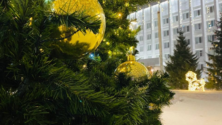 Три опасности в праздники: невролог рассказал об идеальном шторме для инсульта