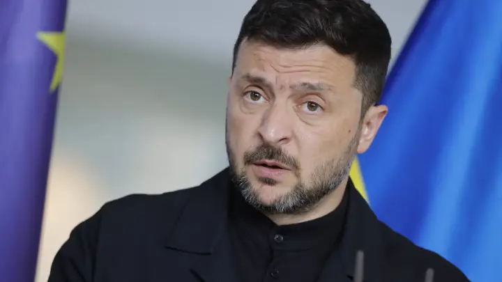Зеленский: водители фур, которые везли дроны для удара по России, «ничего не знали»