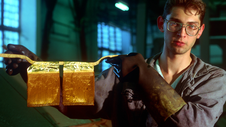 Позолоти ручку. Россия снова позволяет элитам себя обманывать