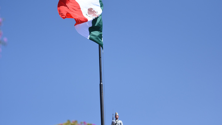 Президент Мексики предложил пятилетнее перемирие на планете