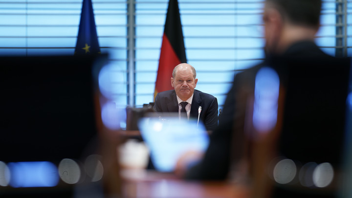 Украина против? Канцлер Германии сбит с толку