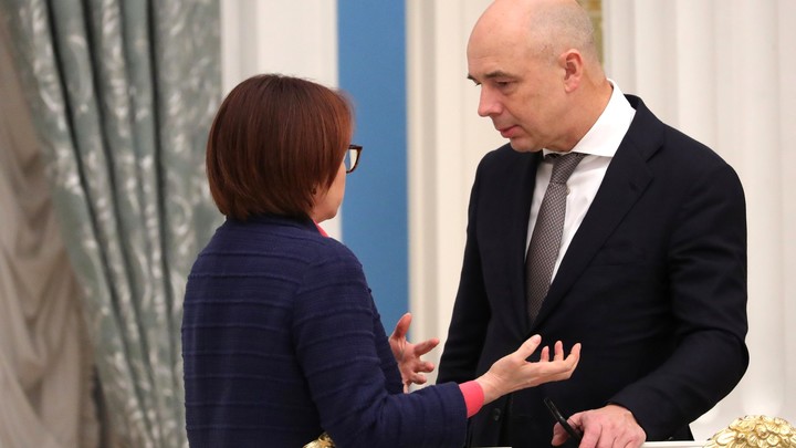 Попытки Силуанова и Набиуллиной успокоить народ обнулились: У нас украли сотни миллиардов евро