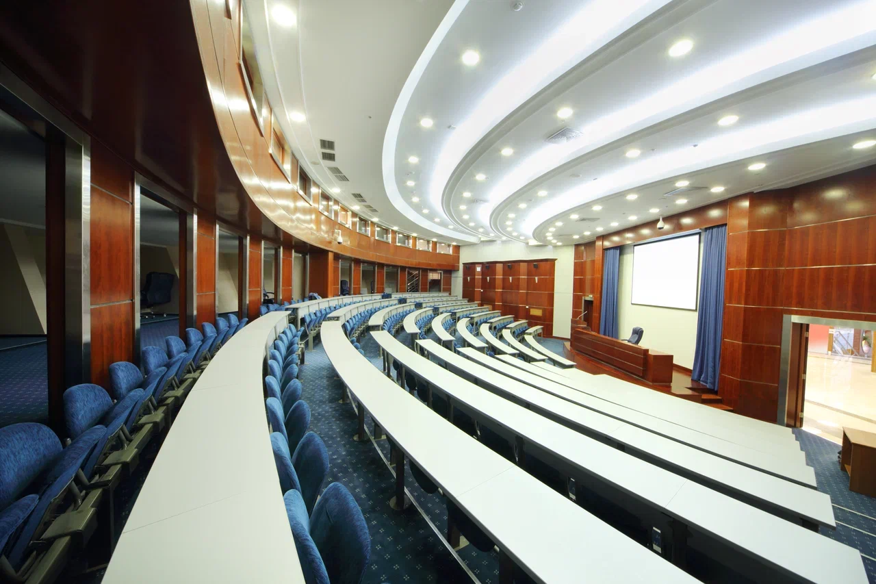 Вузы под пристальным вниманием: Рособрнадзор проверит учреждения, где иностранцы сдают экзамены