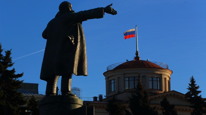 30 лет назад советская власть прекратила своё существование в Новосибирске – как это было