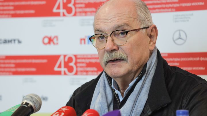 Никита Михалков: Своими руками мы помогаем нашим противникам