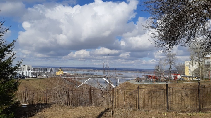 В центре Нижнего Новгорода хотят построить площадку для слэклайна вместо парковки