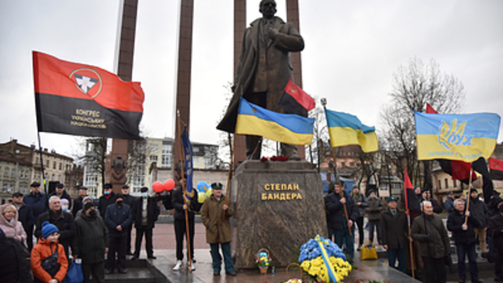 Подельник Порошенко пообещал установить памятник Бандере в Приднестровье