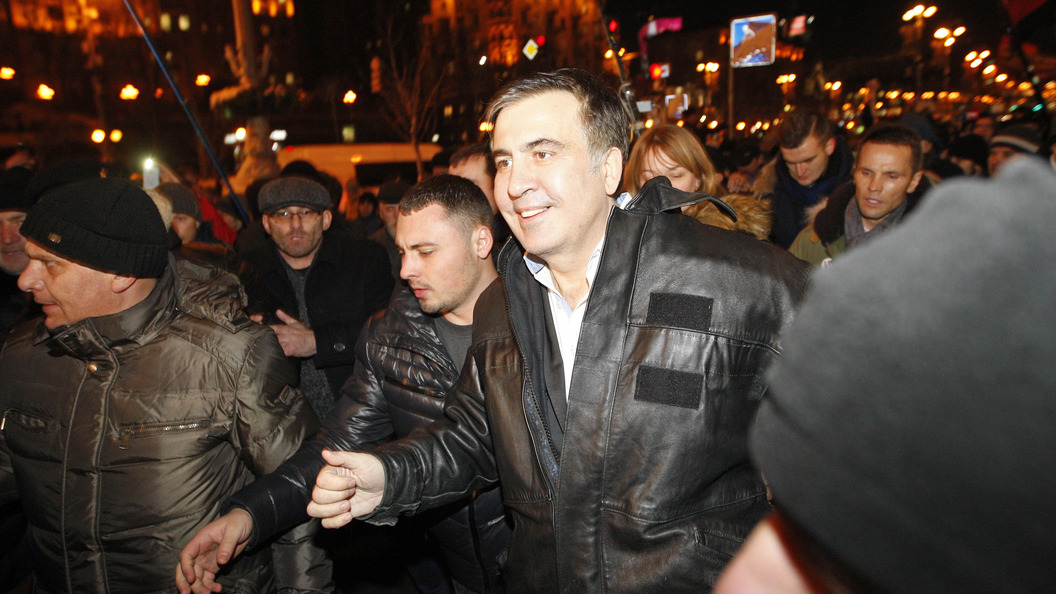 Саакашвили призвал Порошенко готовиться к переговорам об отставке Саакашвили призвал Порошенко готовиться к переговорам об отставке