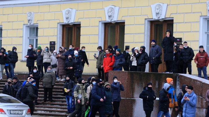 Заседания еще продолжаются. В Петербурге сумма штрафов участникам митинга приближается к миллиону