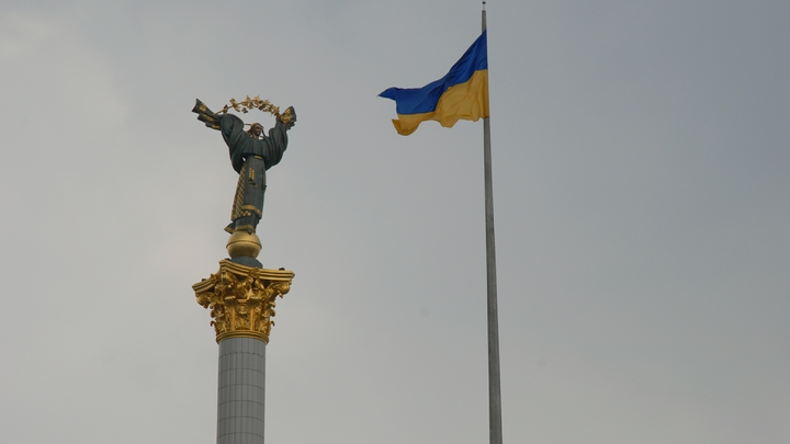 Полвека без ремонта: В Киеве может рухнуть мост через Днепр