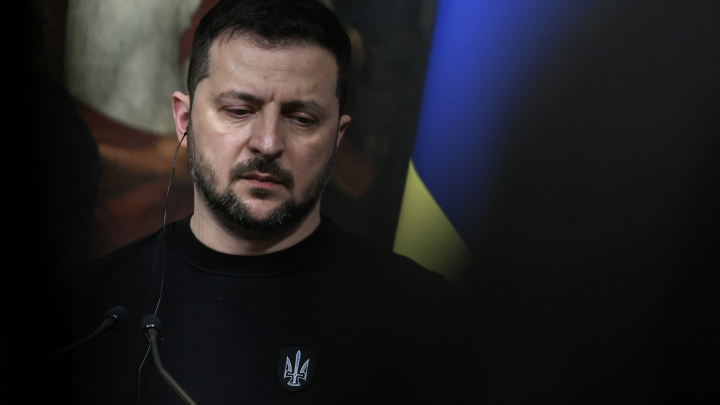 Зеленского заставляют убрать Сырского: что скрывается за слухами об отставке