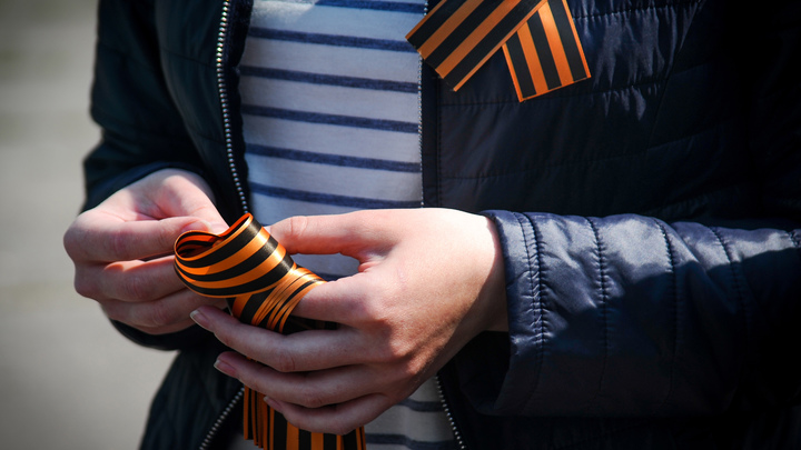 Запрет георгиевской ленточки - это цензура: В Молдавии пристыдили парламент