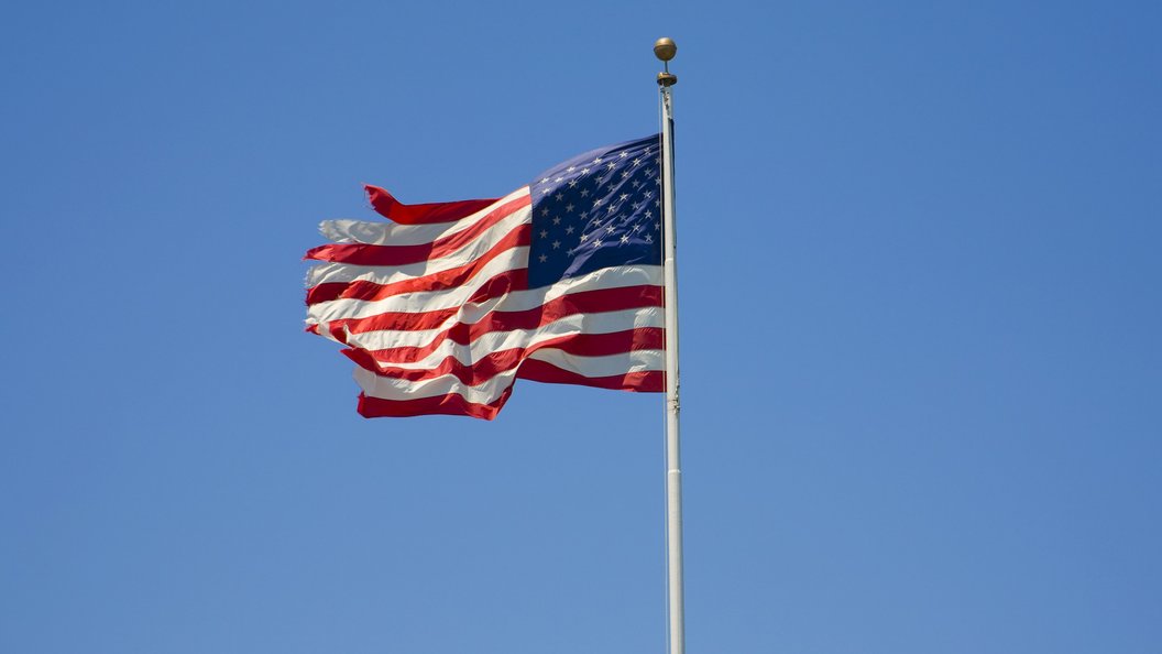 Дипломаты США спешно пакуют свои вещи Дипломаты США спешно пакуют свои вещи