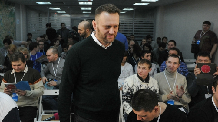 «Расследование» Навального напомнило эксперту анекдот о Сталине с Рокоссовским и любовнице