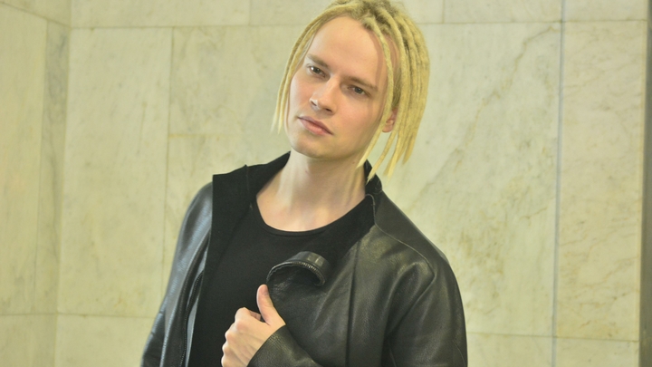 Слёзы градом: Реакция иностранцев на песню Встанем - новый гимн спецоперации