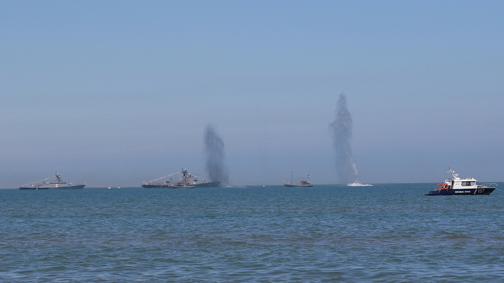 Саечка за испуг: Русские корабли навели страху на НАТО